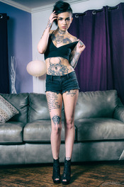 Leigh Raven Tattooed Hottie 03