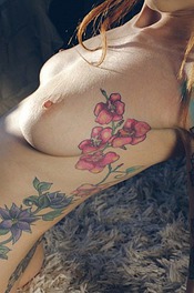 Tattooed Hottie Ivy Jean 09