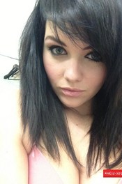 Mellisa Clarke - Self Shot Gallery 00