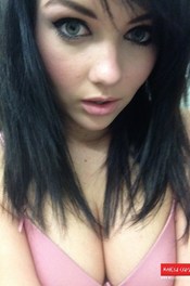 Mellisa Clarke - Self Shot Gallery 04