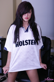 Black Haired Babe Autumn Riley 12