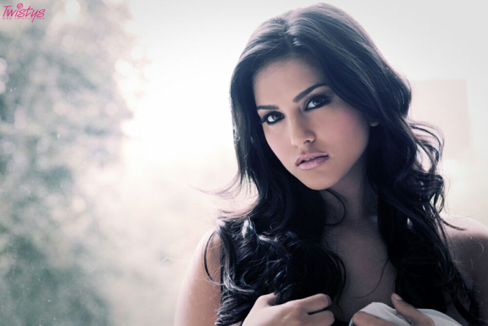 Sunny Leone 01