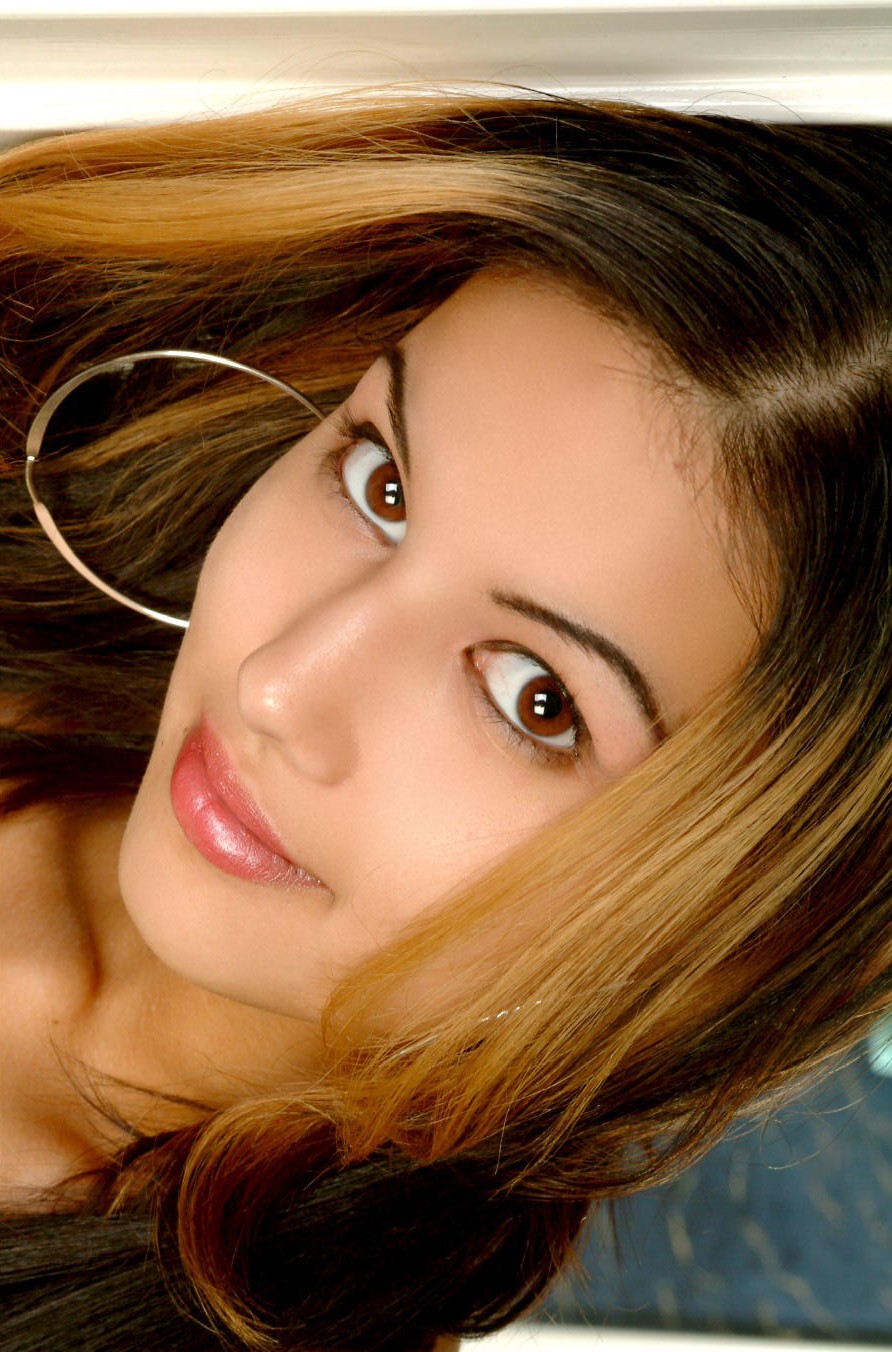 Pretty Faced Teen 00