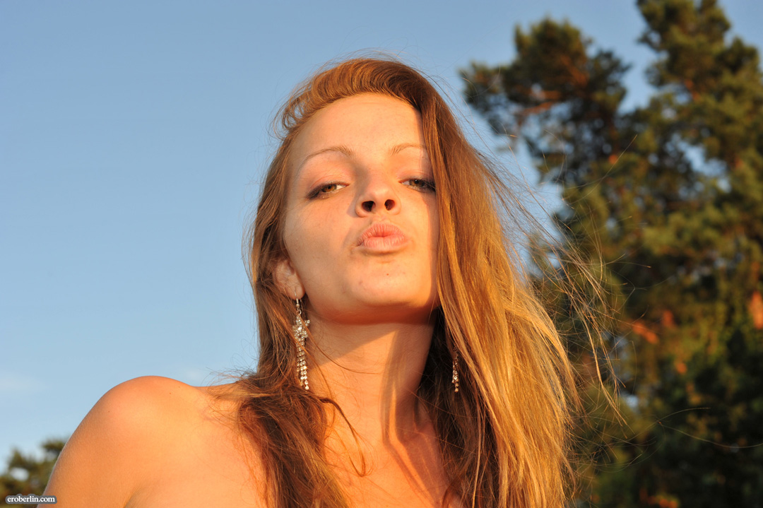 Kate Pearl Sunset Convertible 15