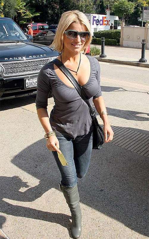 Hot Jessica Simpson 02