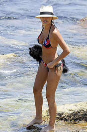 Lara Bingle 14