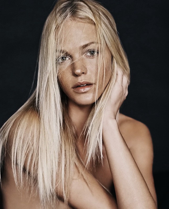 Erin Heatherton 00