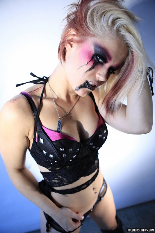 Nasty Bitch Ash Hollywood 07