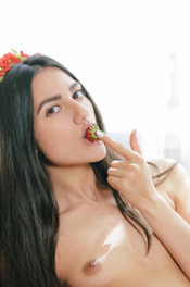 Strawberry 16