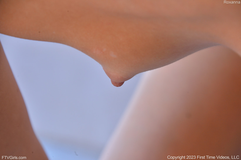 A Nude Yoga Finish 03