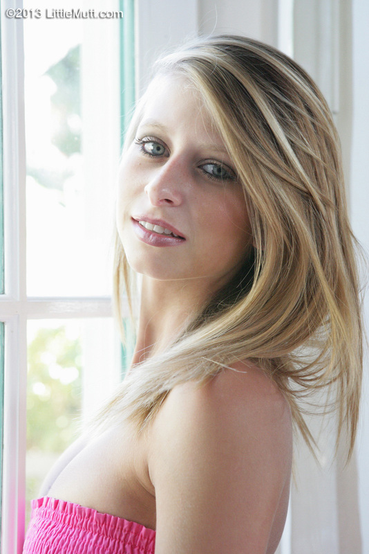 Young Cutie Lauren Clare 00