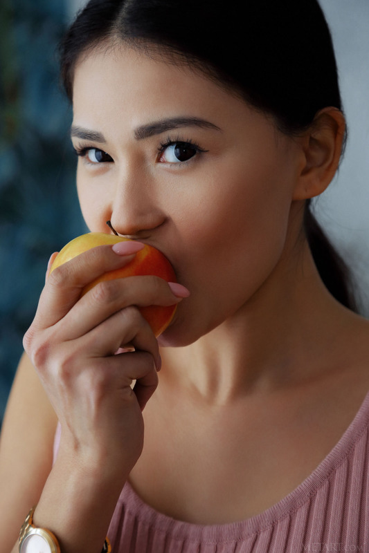 Stunning Asian beauty Kimiko 05