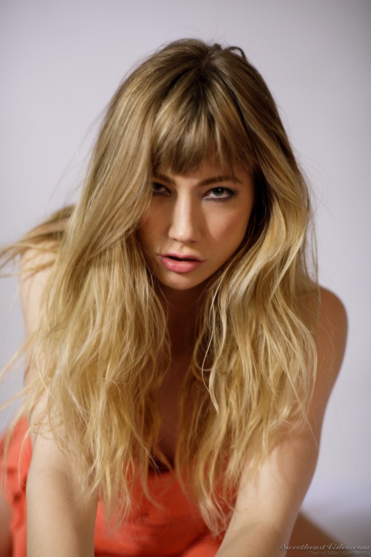 Ivy Wolfe 01