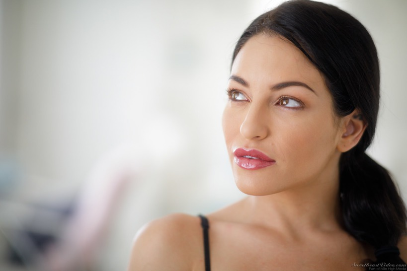 Kissa Sins Posing 05