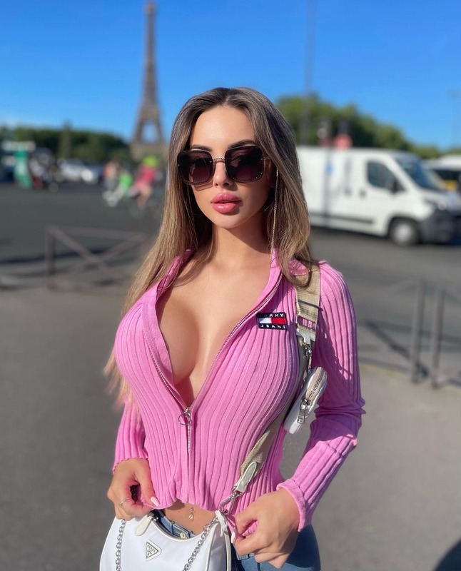 Ivanka Peach 07