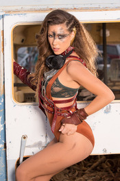 Max Sexy 18