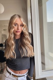 Veronika Gorska 12