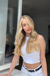 Veronika Gorska 23