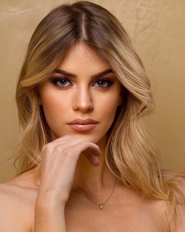 Sara Croce 18