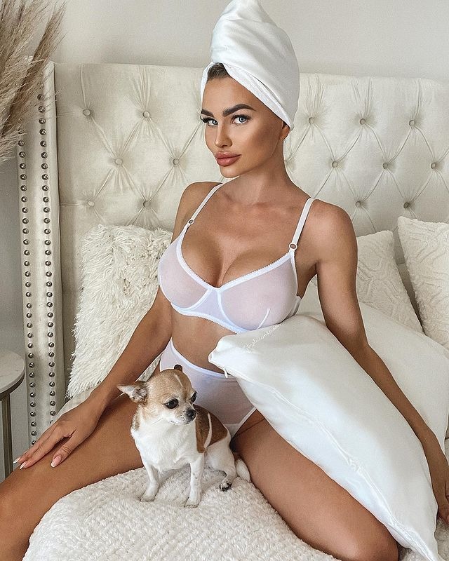 Dasha Mart 09