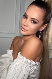 Lara Lepp 12