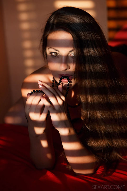 Lorena B - Black Pearls 06