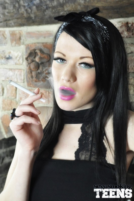 Beautiful Teen Becky Smokes 01