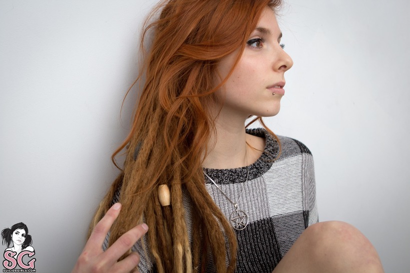 Redhead Tattooed Hottie 01