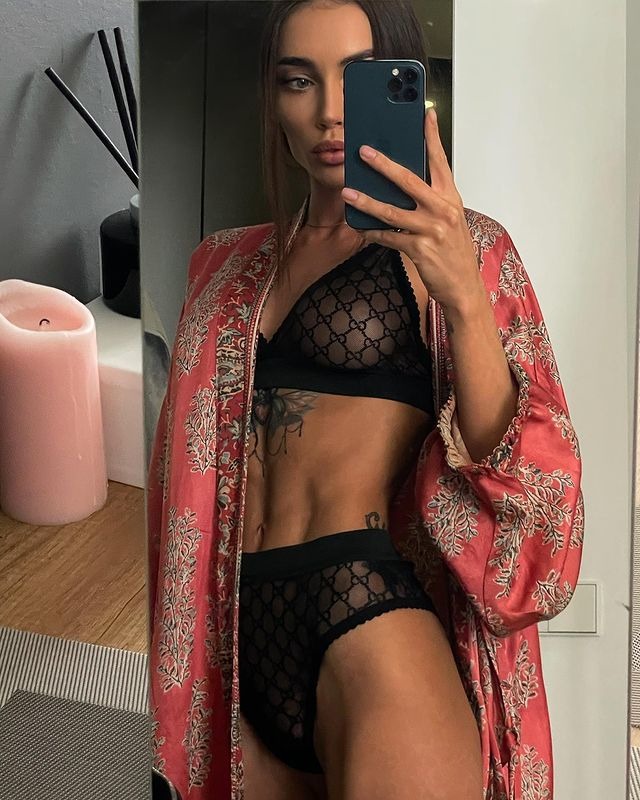 Anastasiya 08