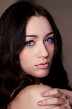 Stunning Blue-Eyed Teen  -  Nude Photos