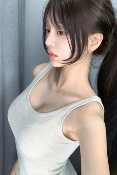 Fresh Korean Girl Noa